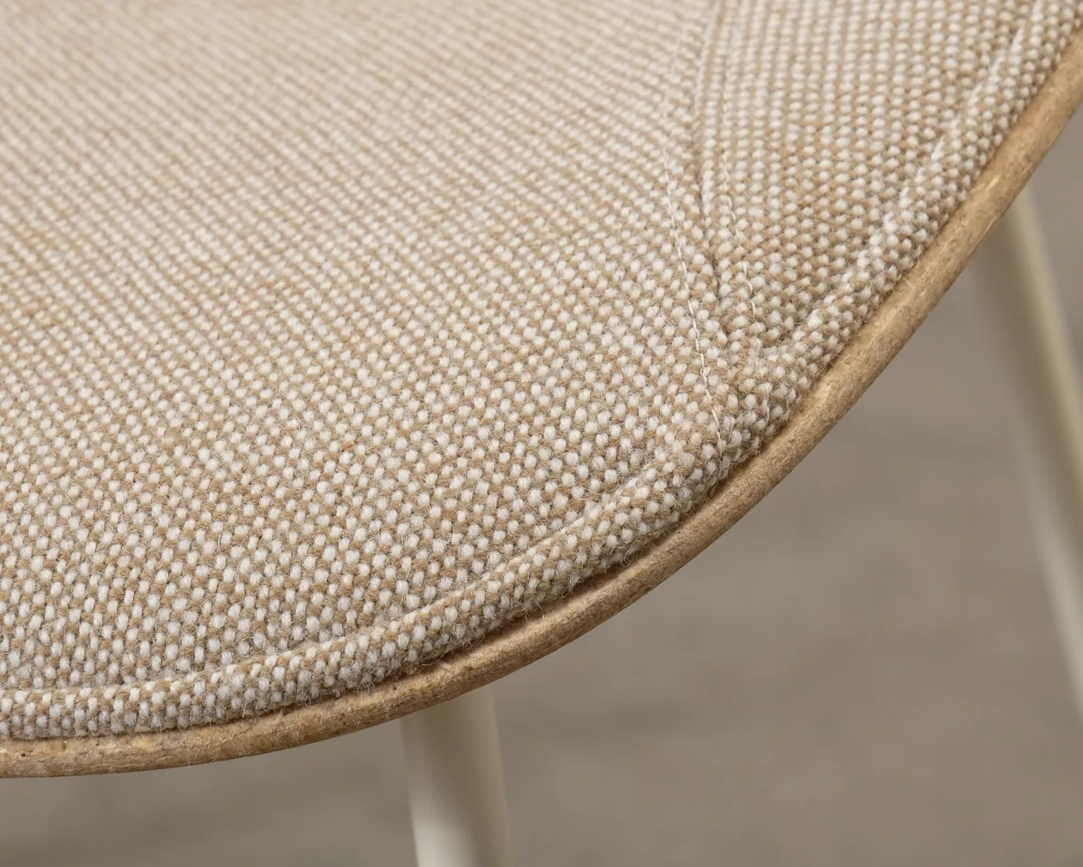 Normann Copenhagen Mat stol beige