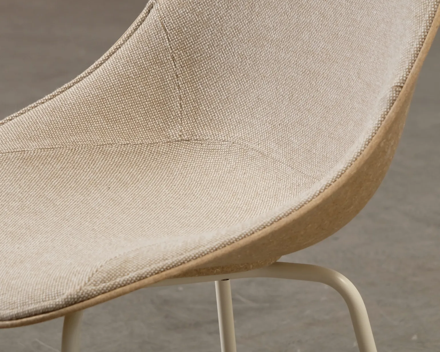 Normann Copenhagen Mat stol beige