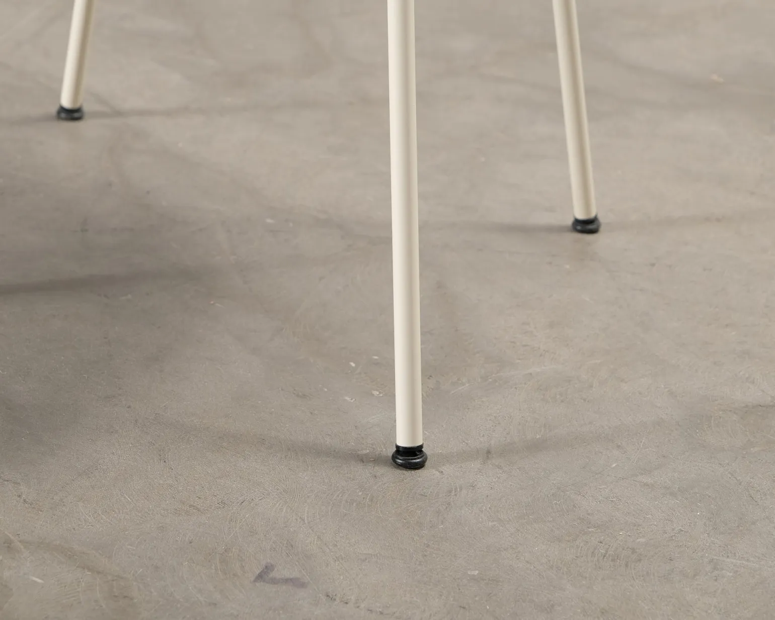 Normann Copenhagen Matt stol, sjögräs / krämvit
