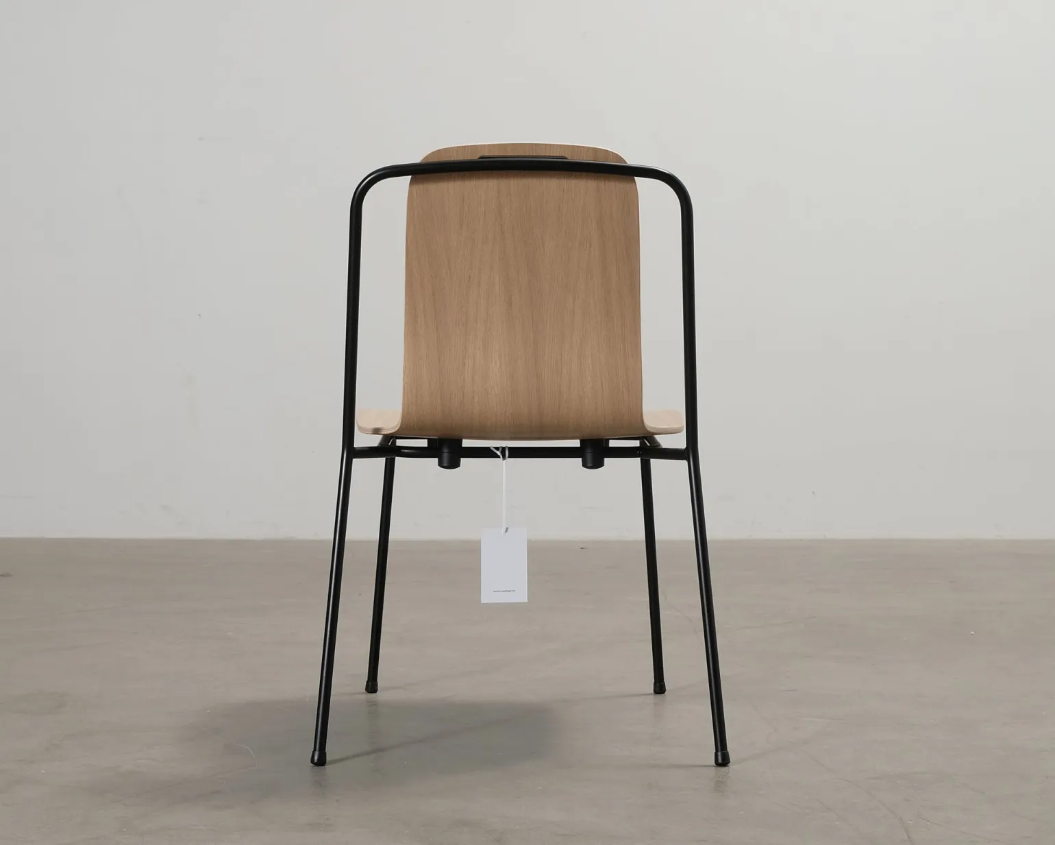 Normann Copenhagen Studio stol vit
