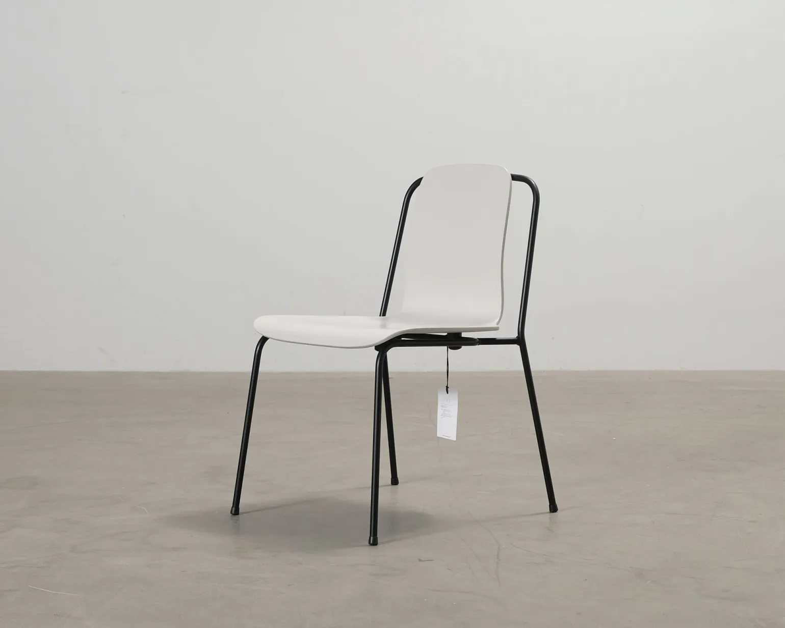 Normann Copenhagen Studio stol vit