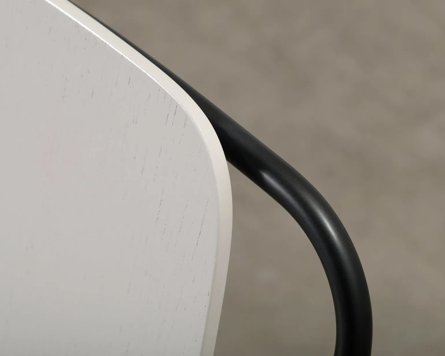 Normann Copenhagen Studio stol vit