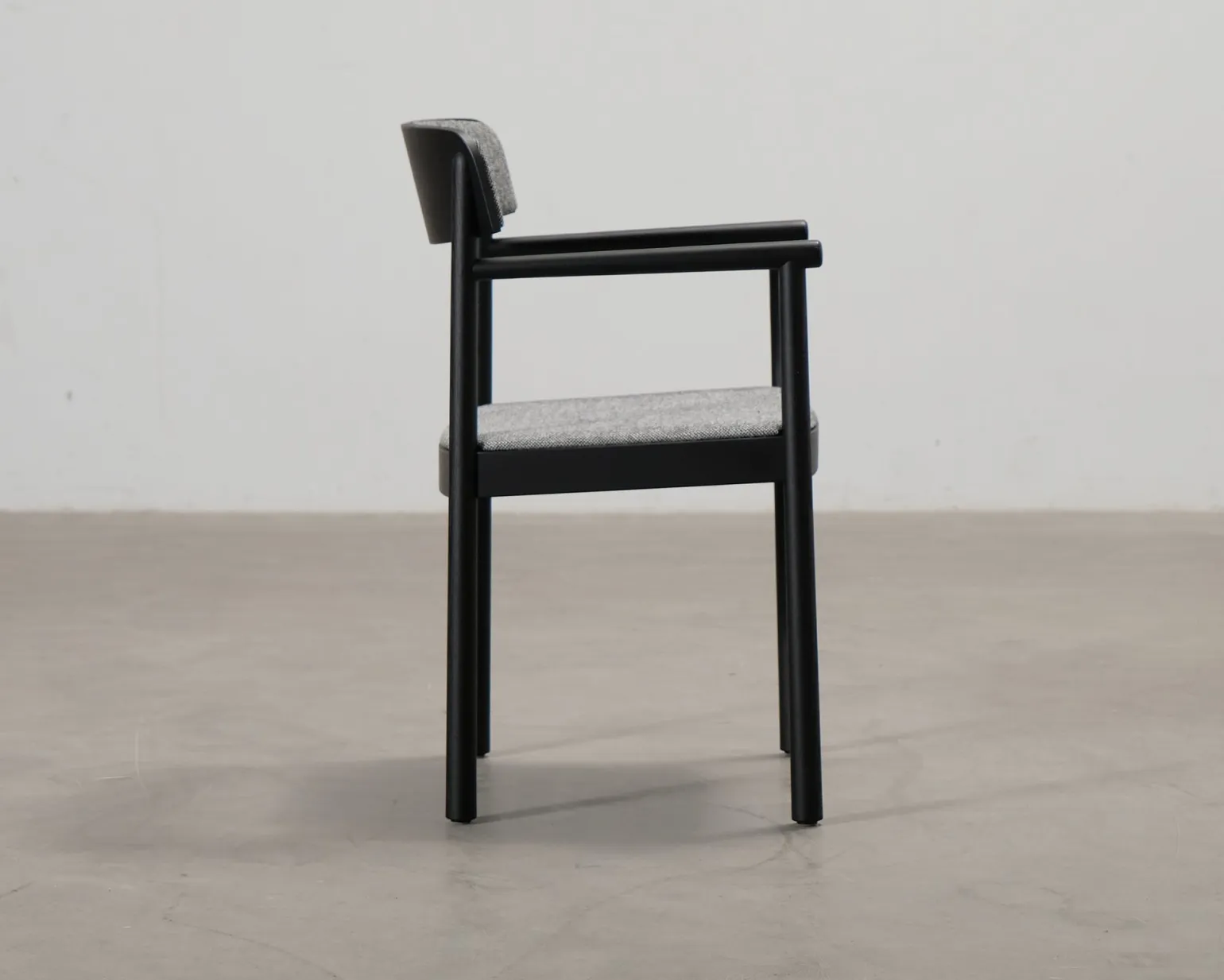 Normann Copenhagen Timb matstol grå