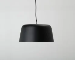 Normann Copenhagen Tub pendellampa svart ø 44 cm