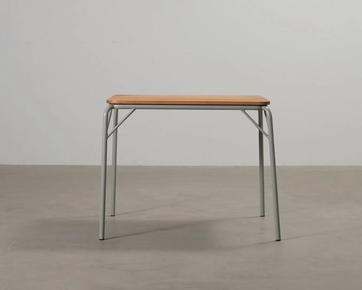 Normann Copenhagen Vig matbord