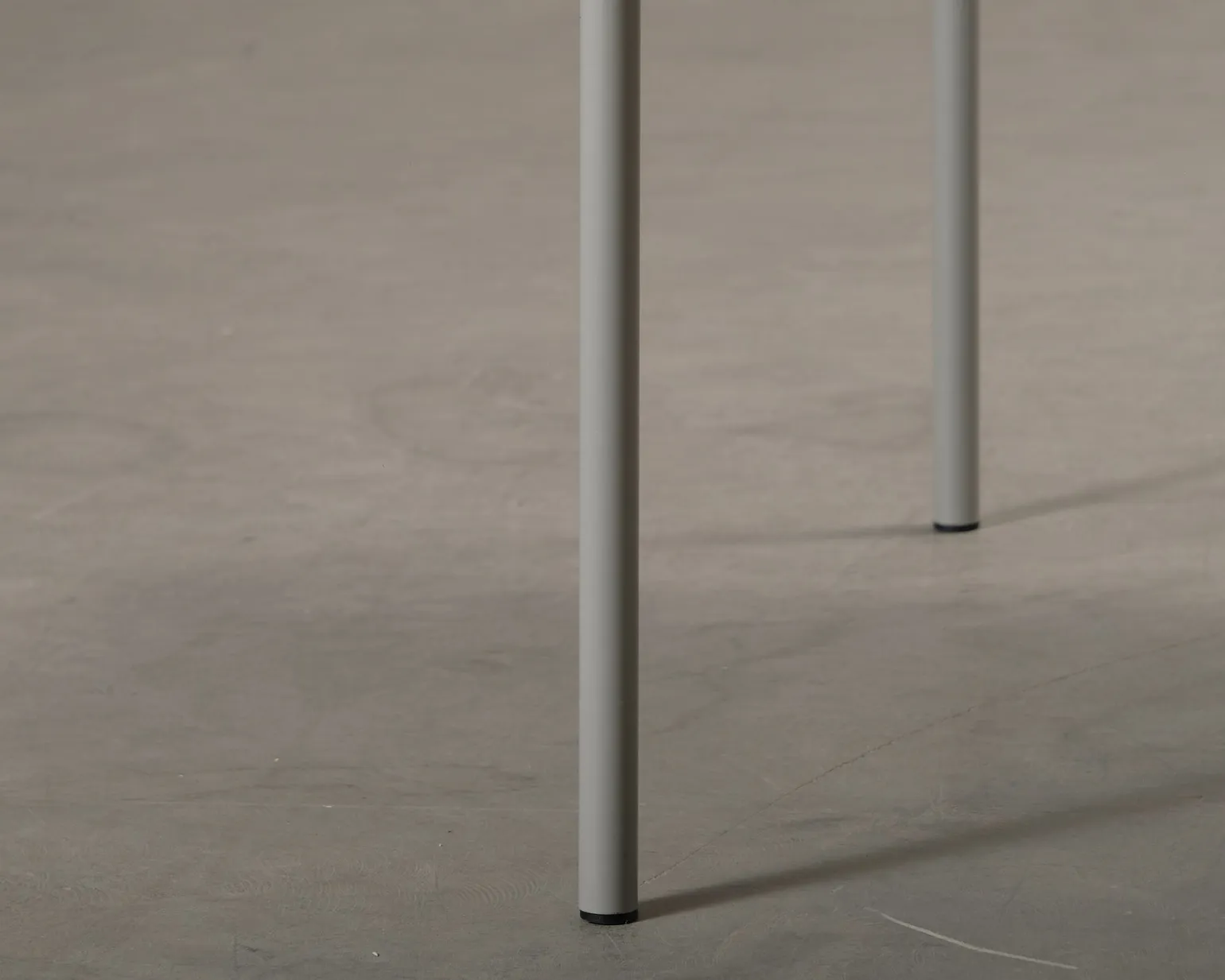 Normann Copenhagen Vig matbord