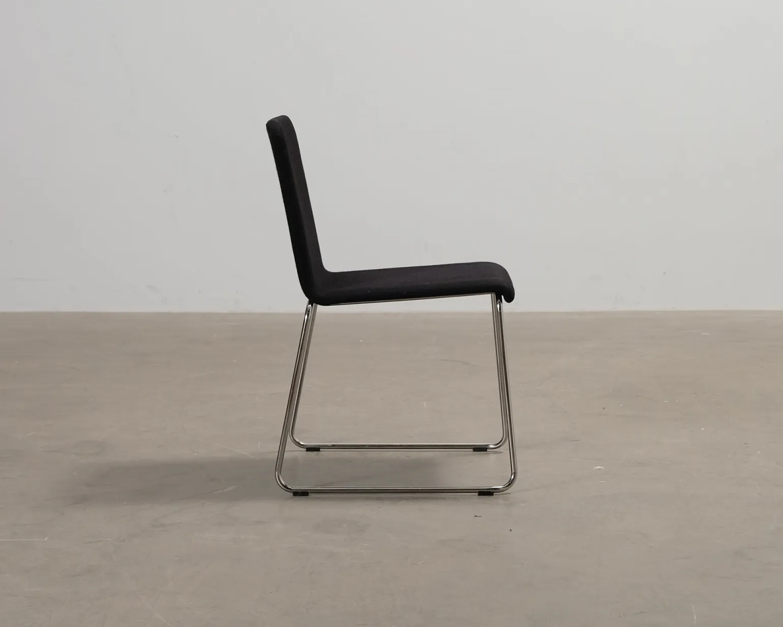 Offect stol svart
