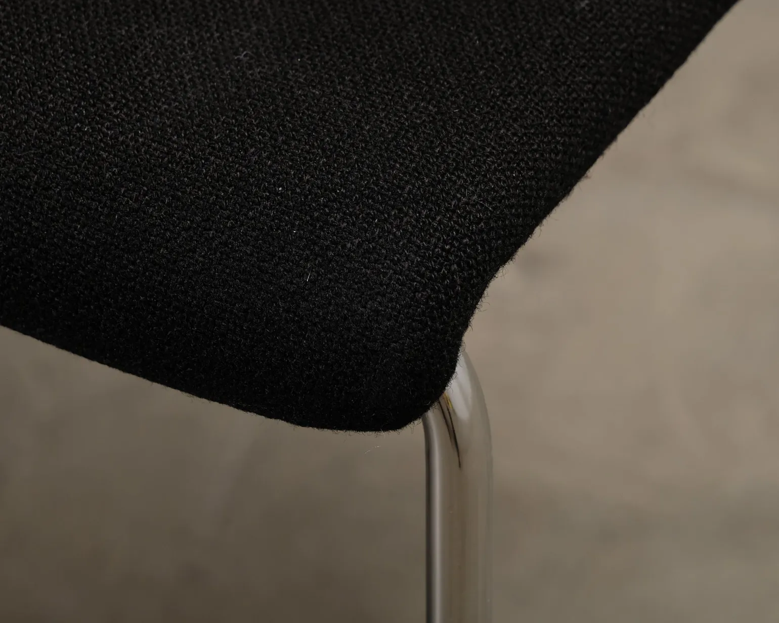 Offect stol svart