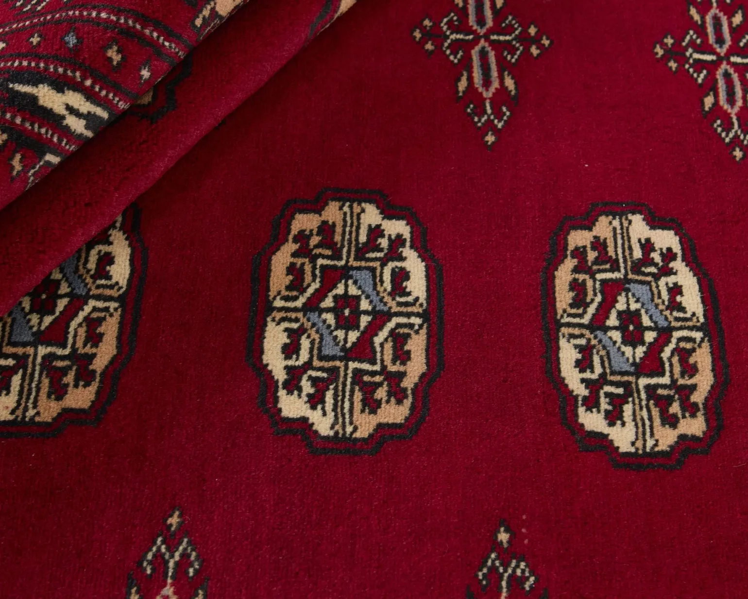 Pakistan handknotted orientalisk matta 135 x 197 cm