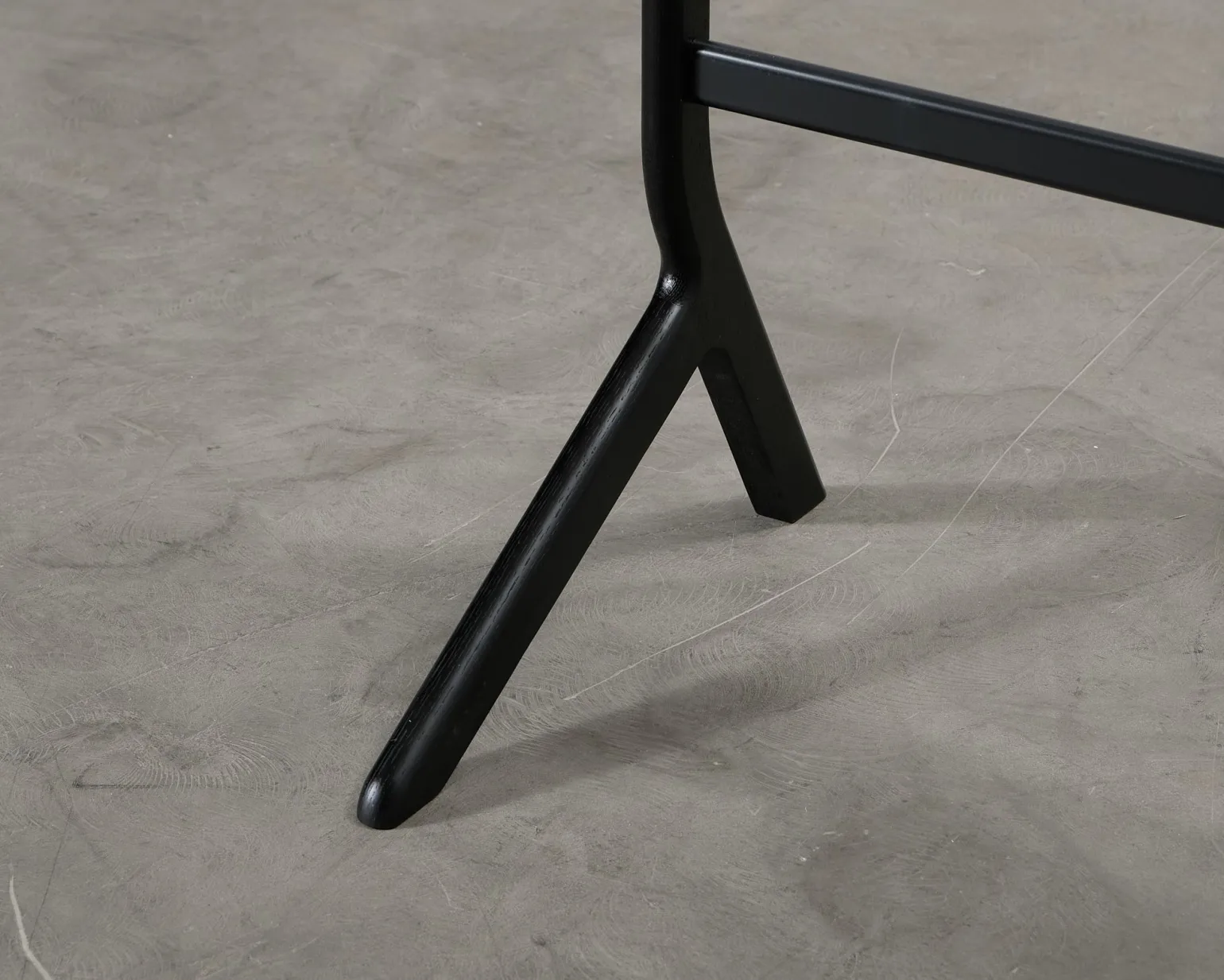 Pedestal Hopper TV-stativ svart