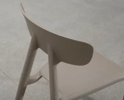 Plaststol för barn grå