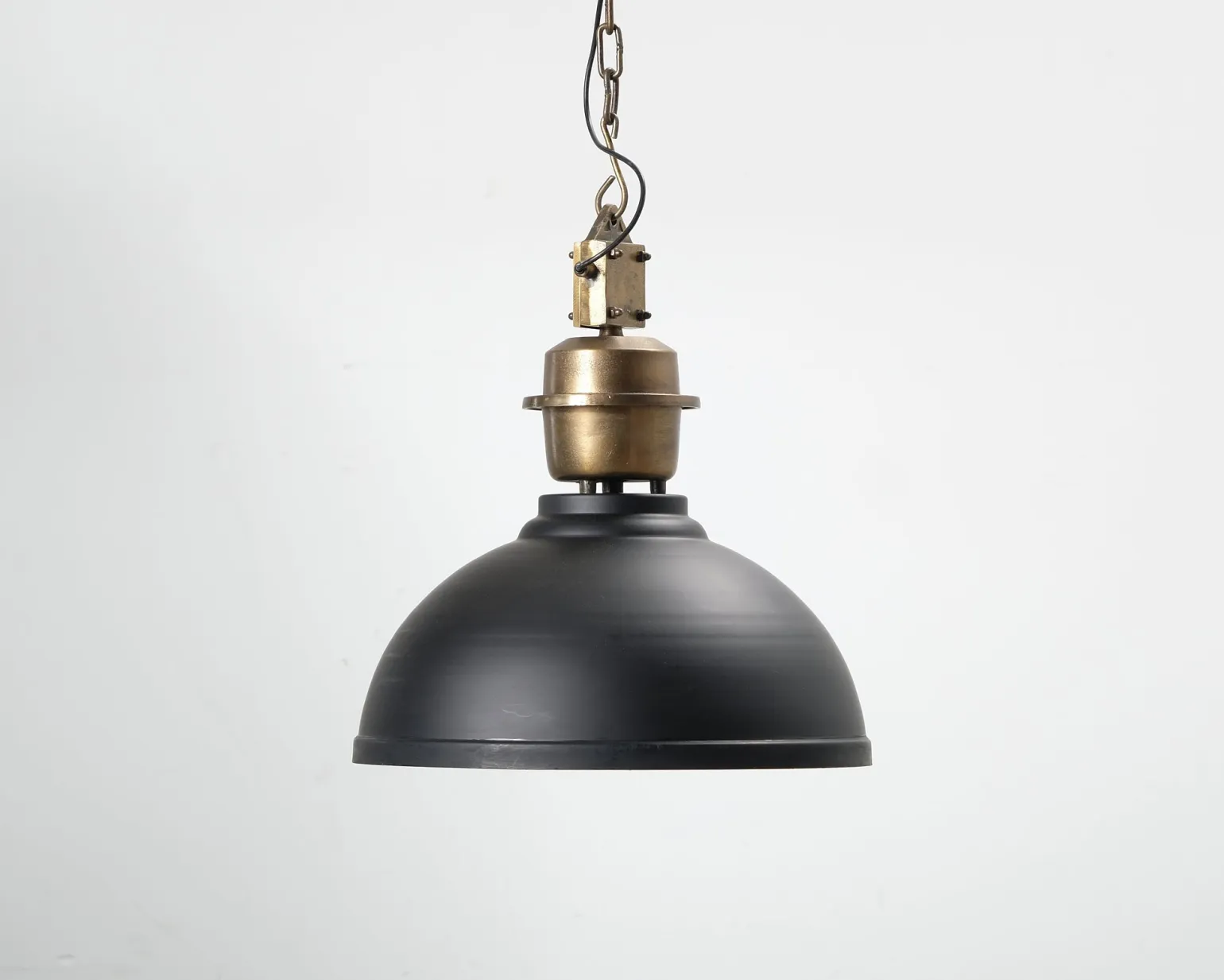 PR Home Manchester pendellampa svart