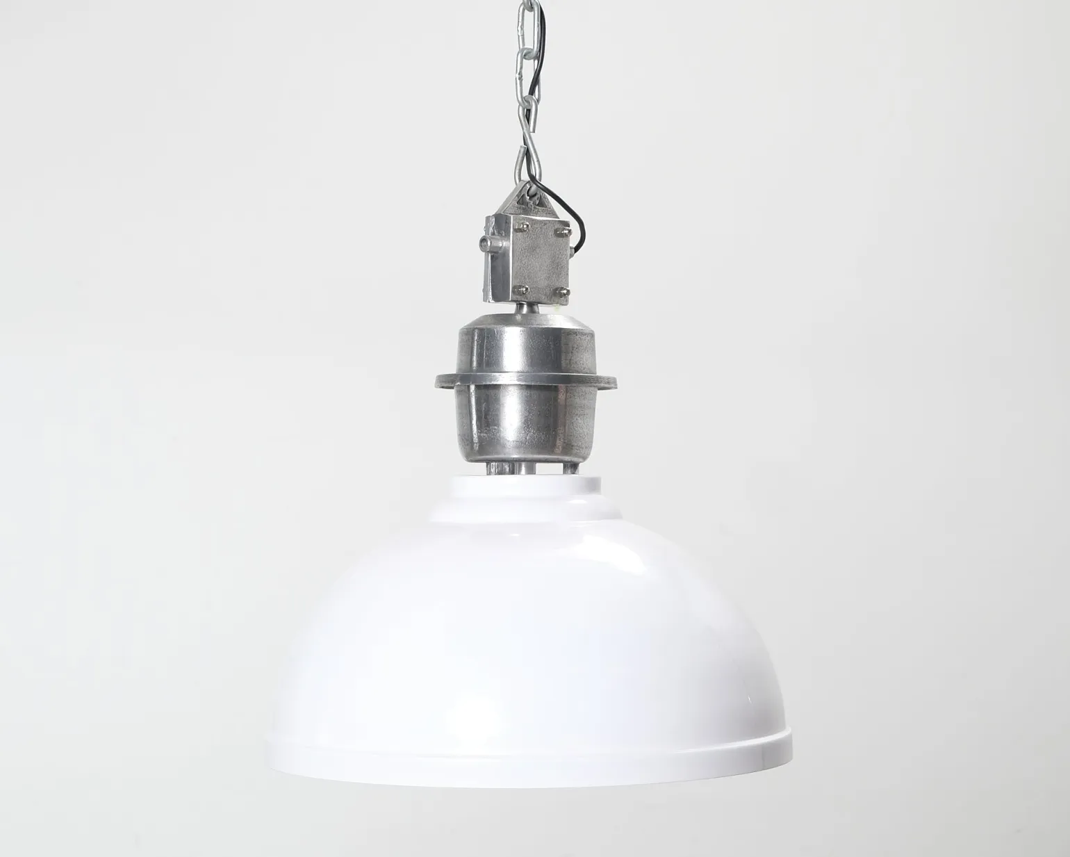 PR Home Manchester pendellampa vit