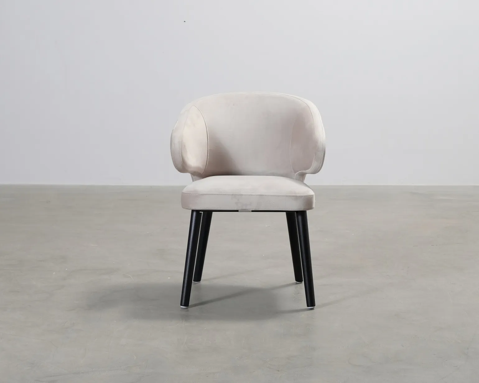 Richmond Interiors Indigo sammetsstol beige