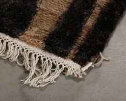 Roots Living Pilari matta 200 x 300 cm brun / svart