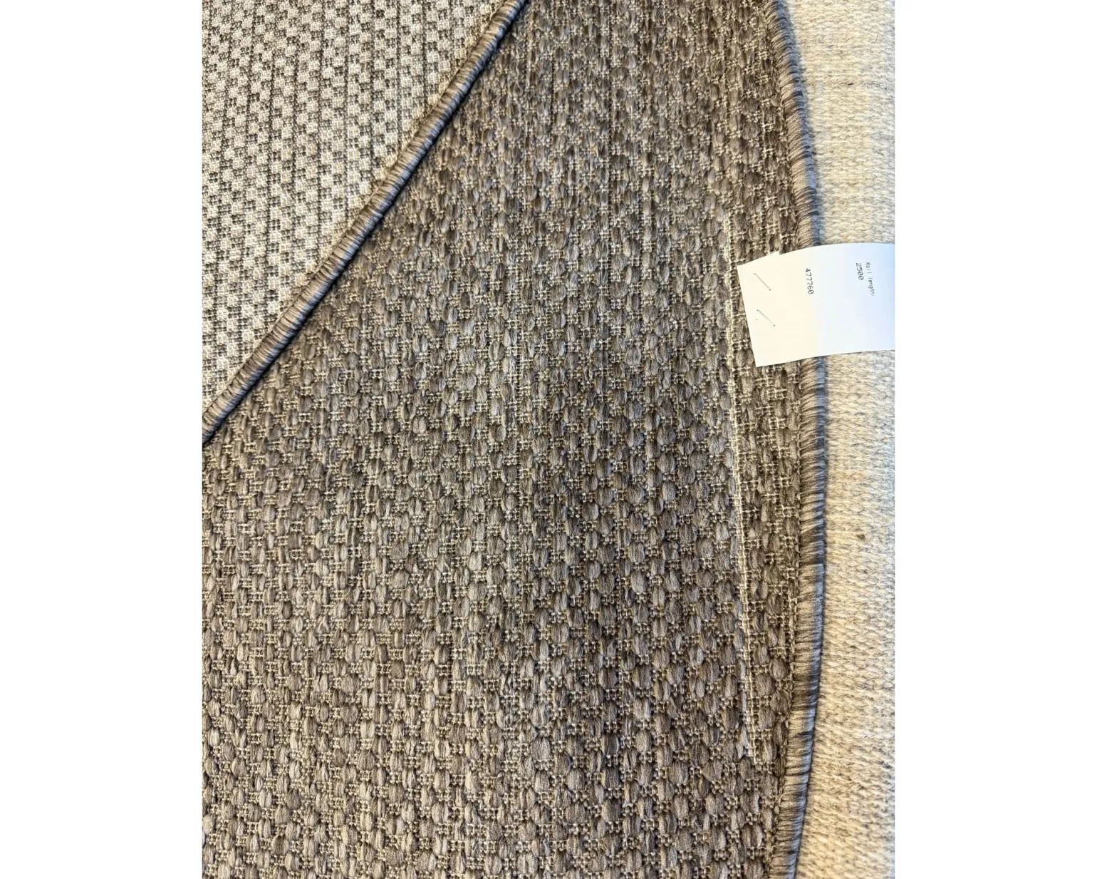 Rugvista Essential Clio matta ø 250 cm brun