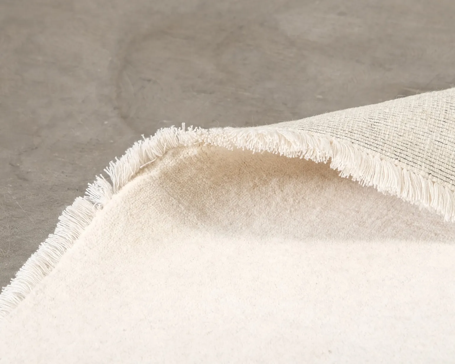 Rugvista Premium Handloom Fringes ullmatta 200 x 250 cm benvit
