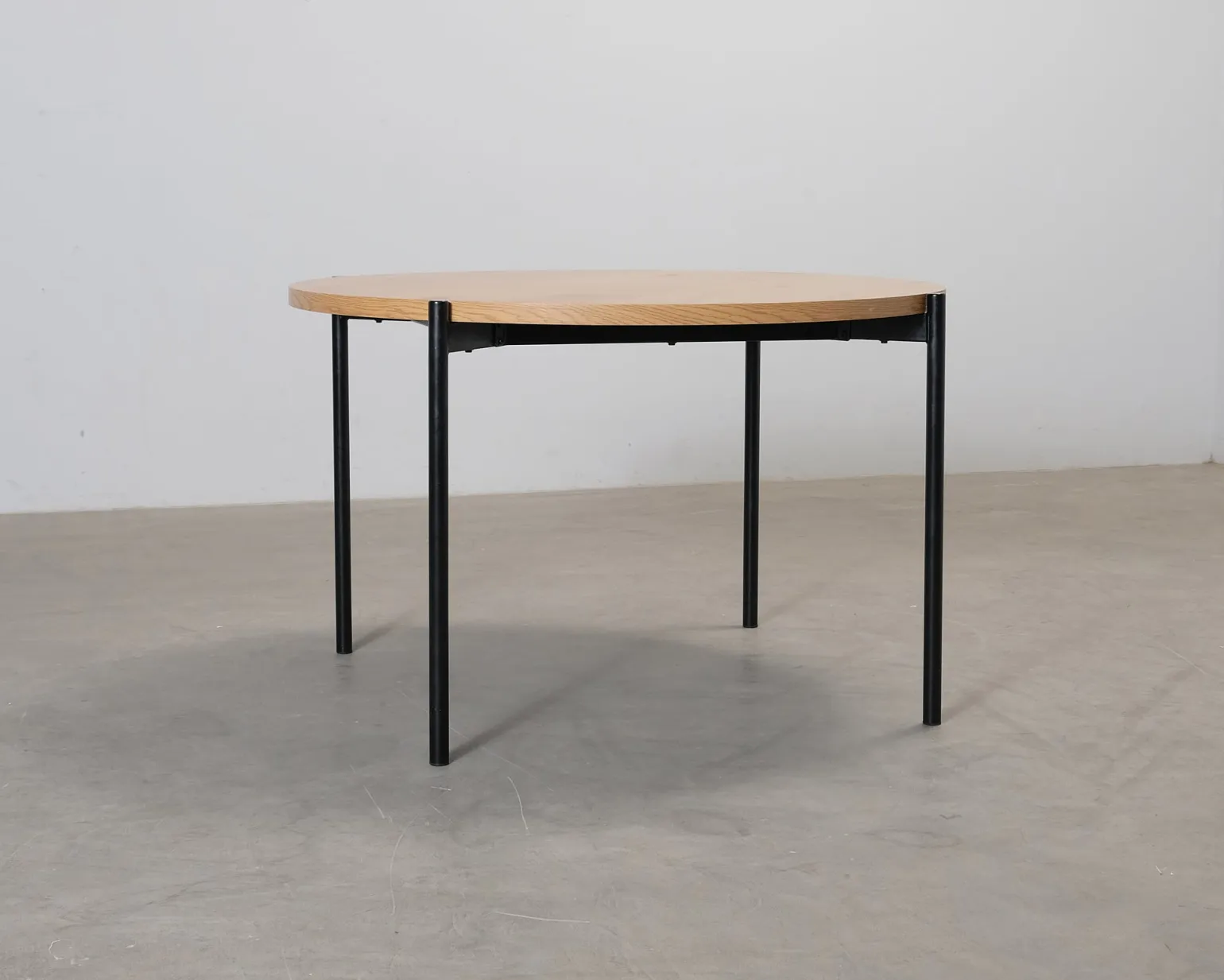 Runt matbord Ø 120 cm