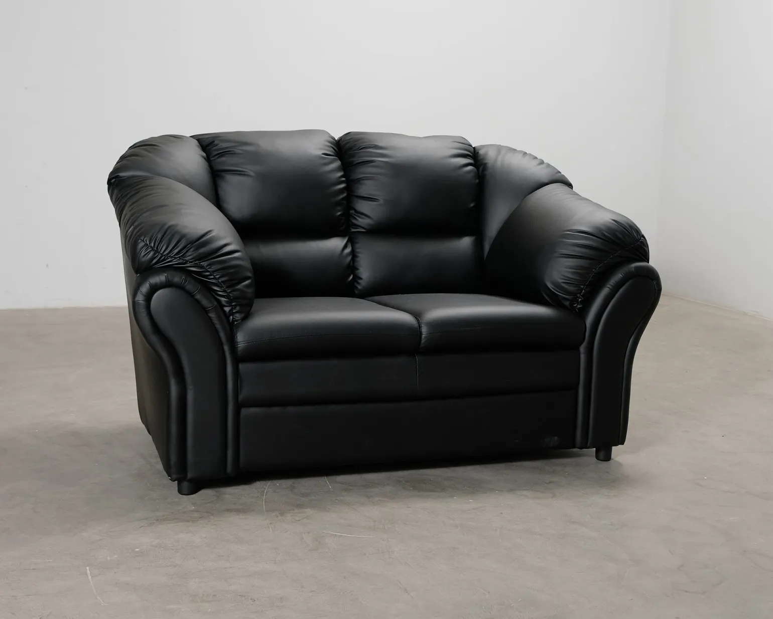 Salvador 2-sits soffa black