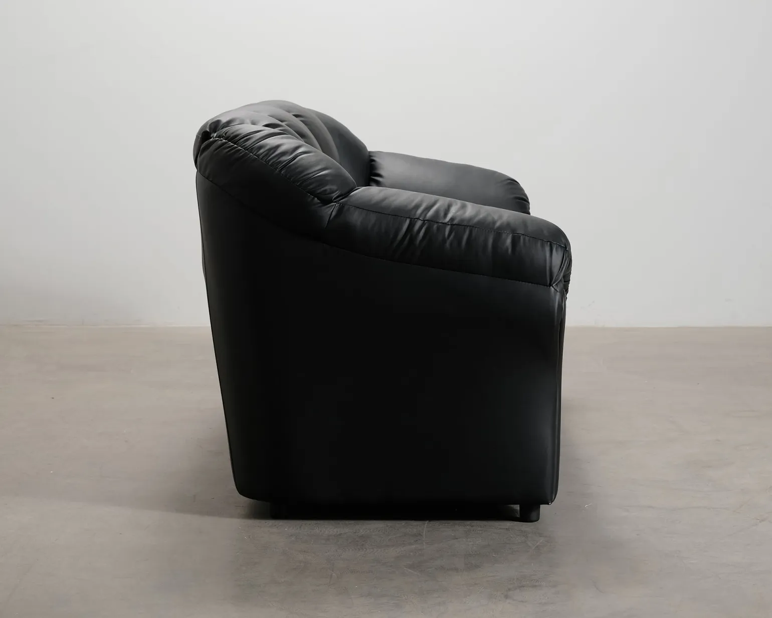 Salvador 3-sits soffa svart
