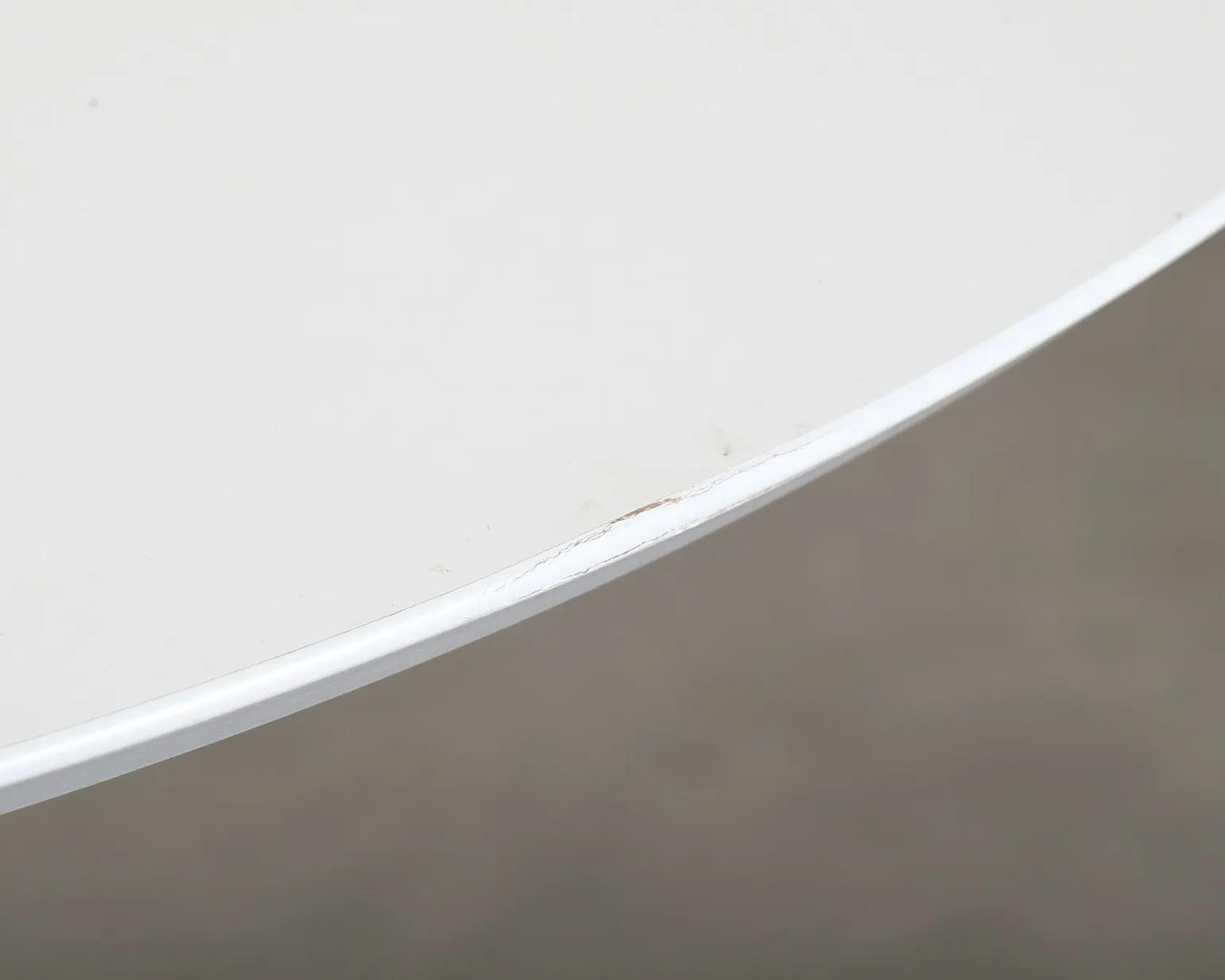 Sofacompany Allie matbord ø 120 cm vit / svart