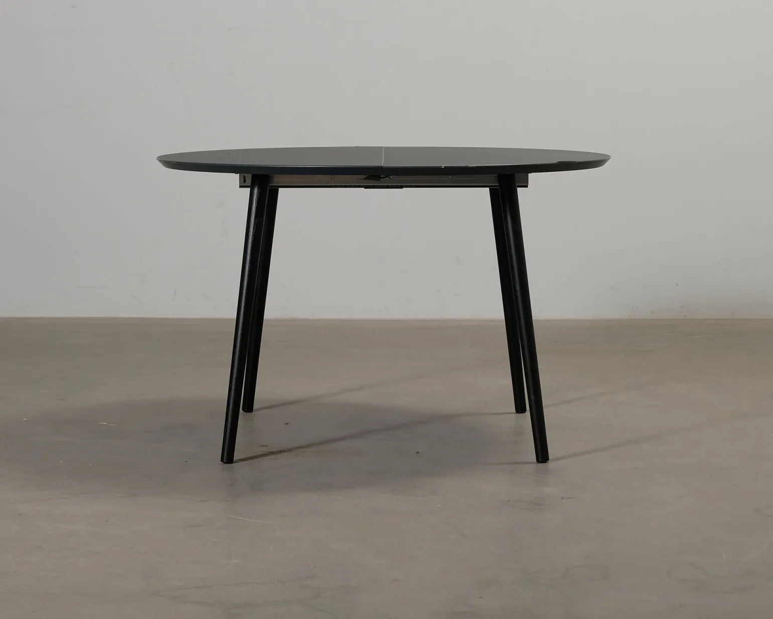 Sofacompany Amelia matbord 120-170 cm svart
