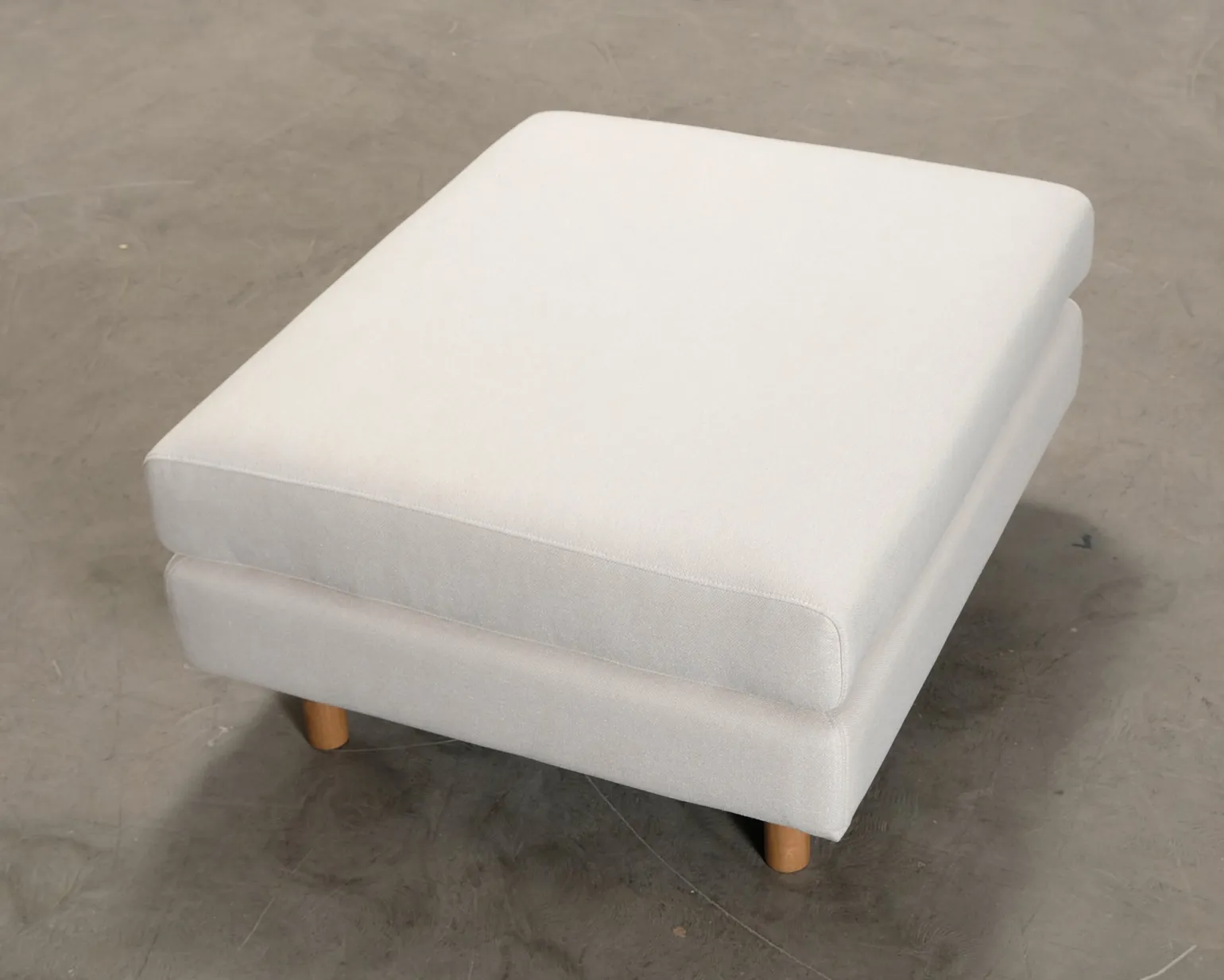 Sofacompany Dylan fotpall naturvit