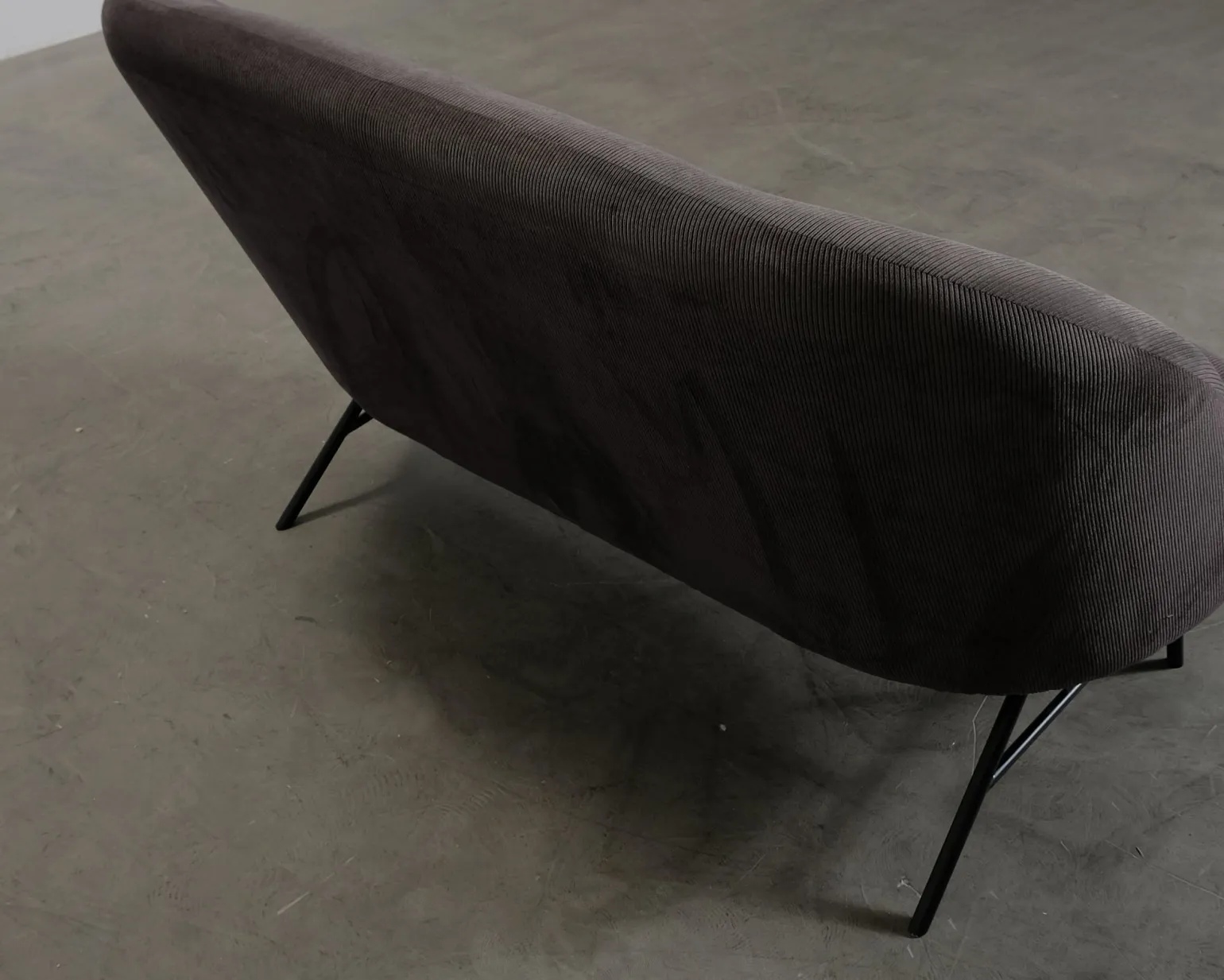 Sofacompany Hardy 2-sits soffa plommon