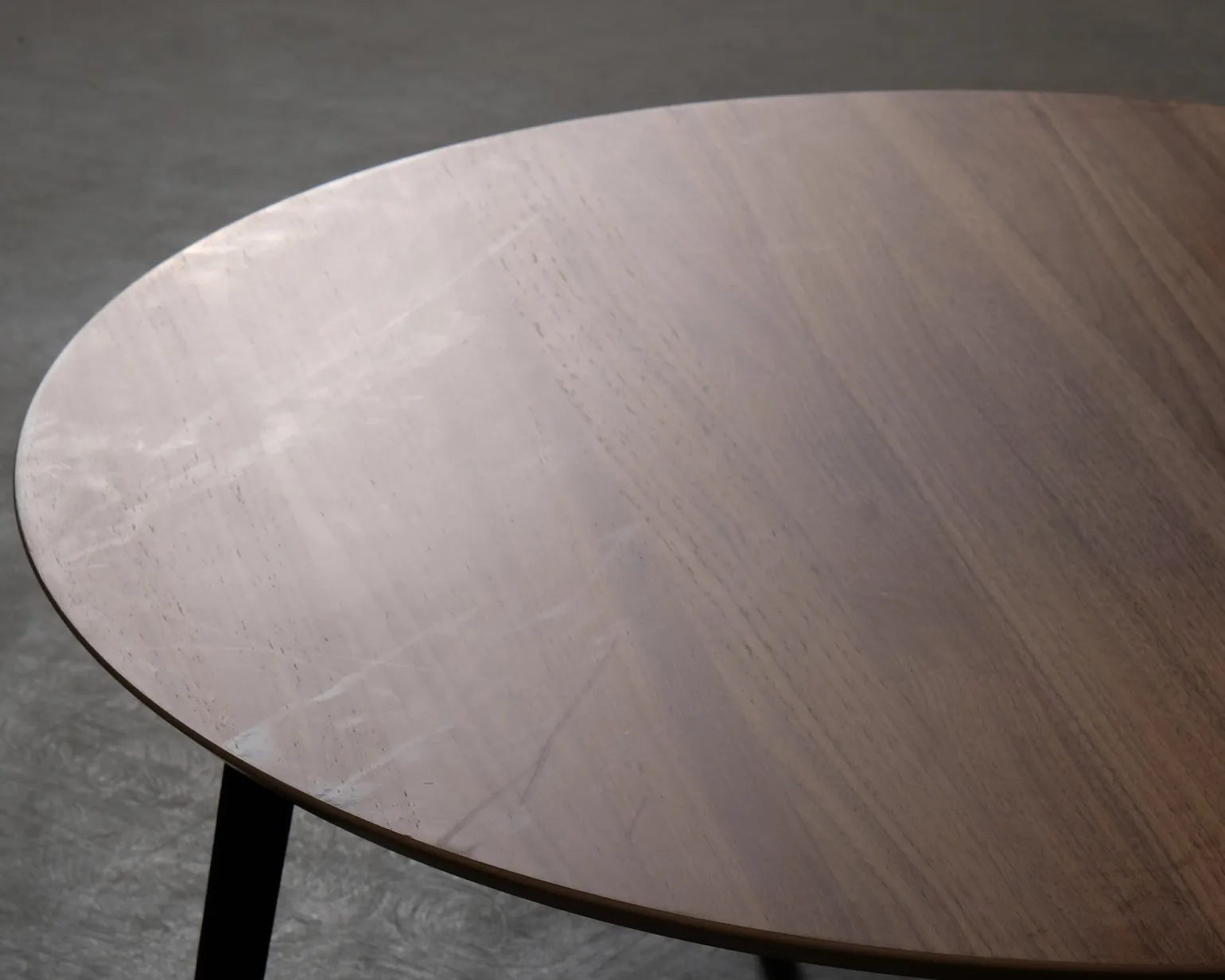 Sofacompany Hubert soffbord ø 90 cm valnöt / svart