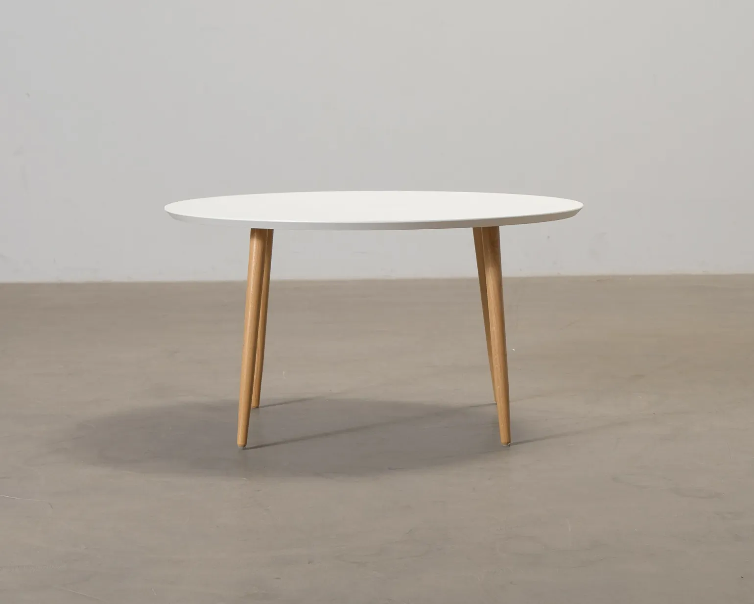 Sofacompany Hubert soffbord ø 90 cm vit / ek