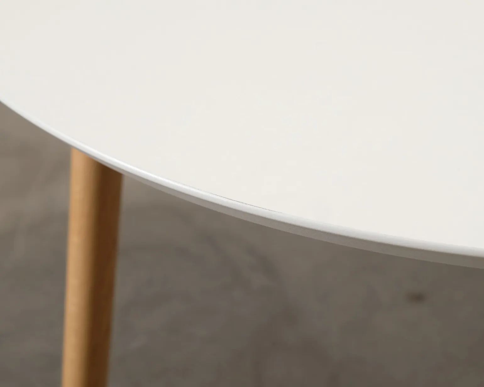 Sofacompany Hubert soffbord ø 90 cm vit / ek