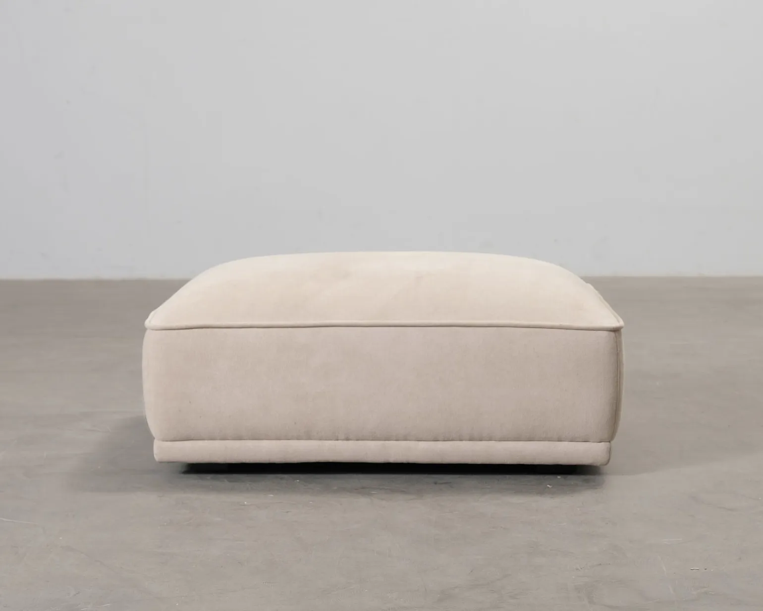 Sofacompany Leonora fotpall beige