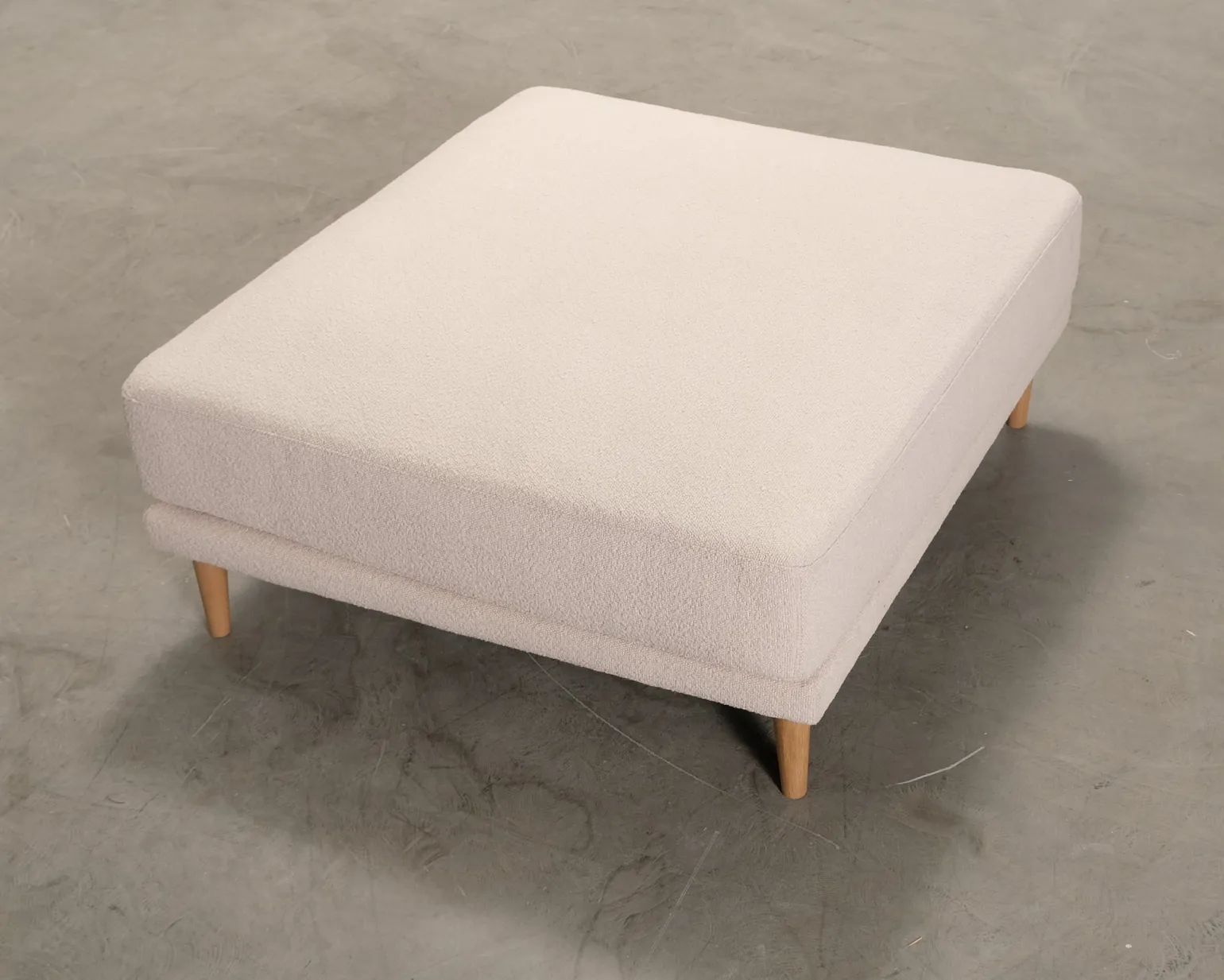 Sofacompany Vincent fotpall beige