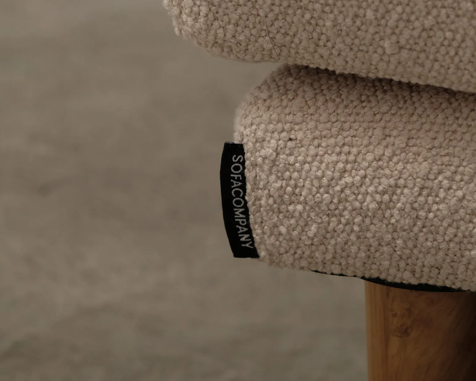 Sofacompany Vincent fotpall beige