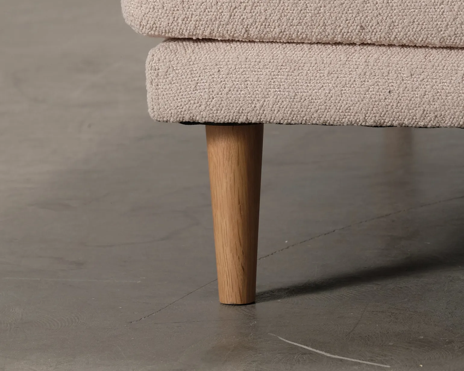 Sofacompany Vincent fotpall beige