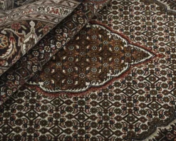 Tabriz 40 Mahi orientalisk matta 202 x 298 cm