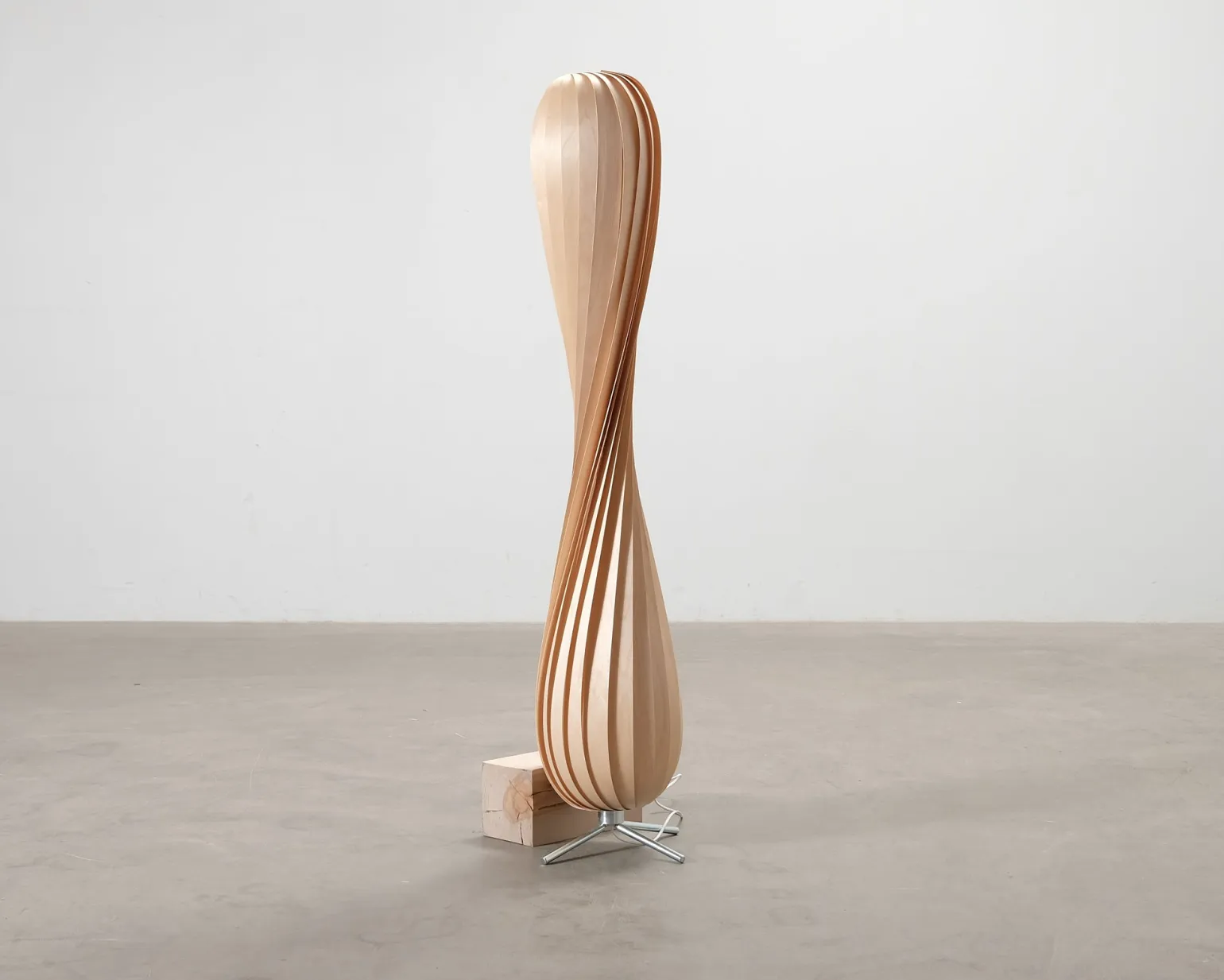 Tom Rossau TR7 golvlampa Natural