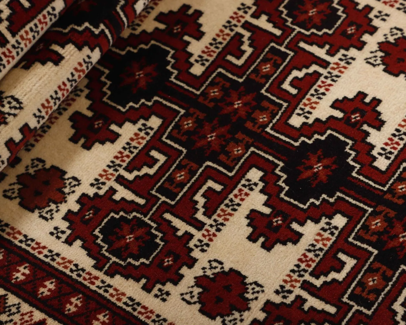 Torkaman Fine orientalisk matta 84 x 296 cm