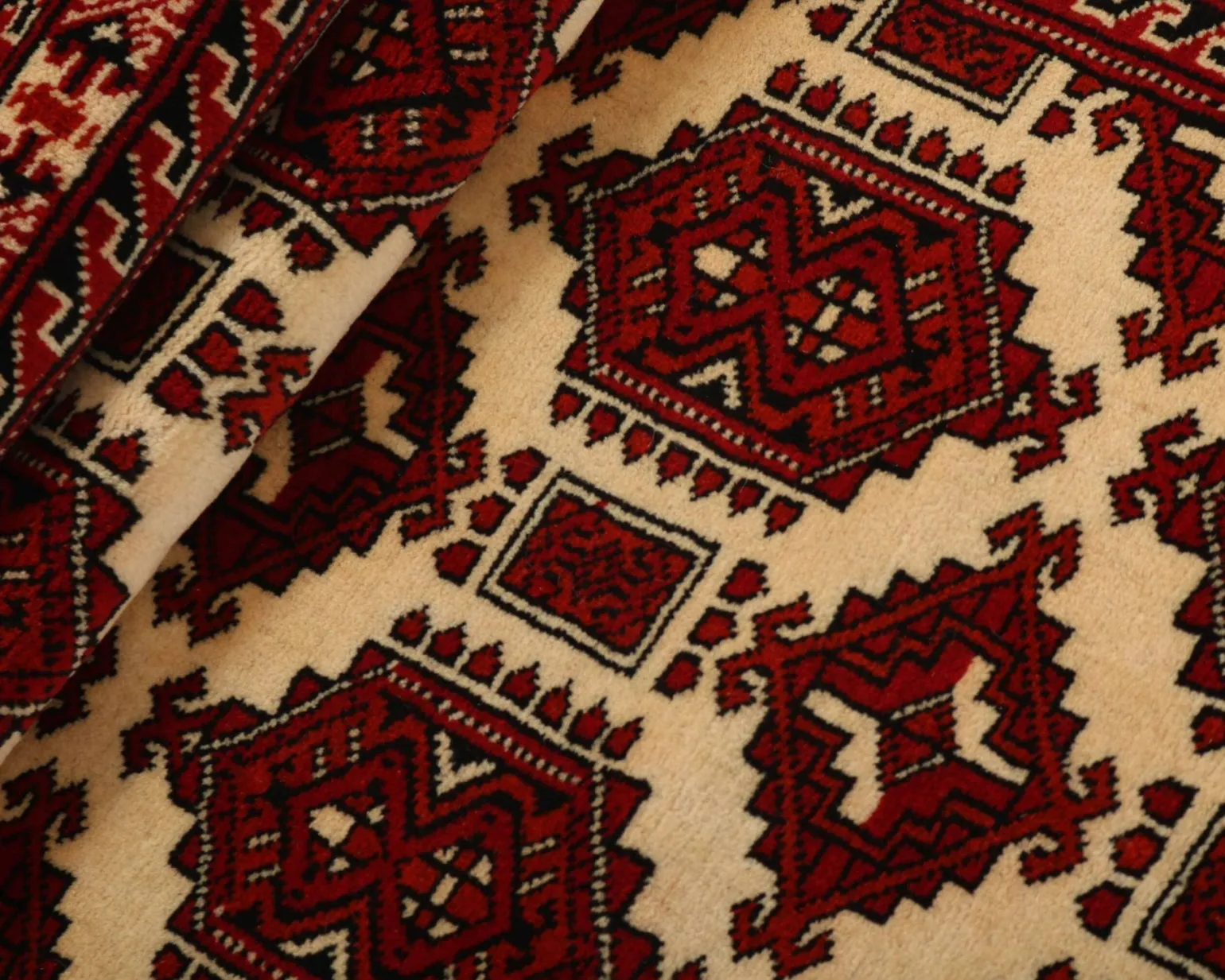 Torkaman Fine orientalisk matta 85 x 290 cm