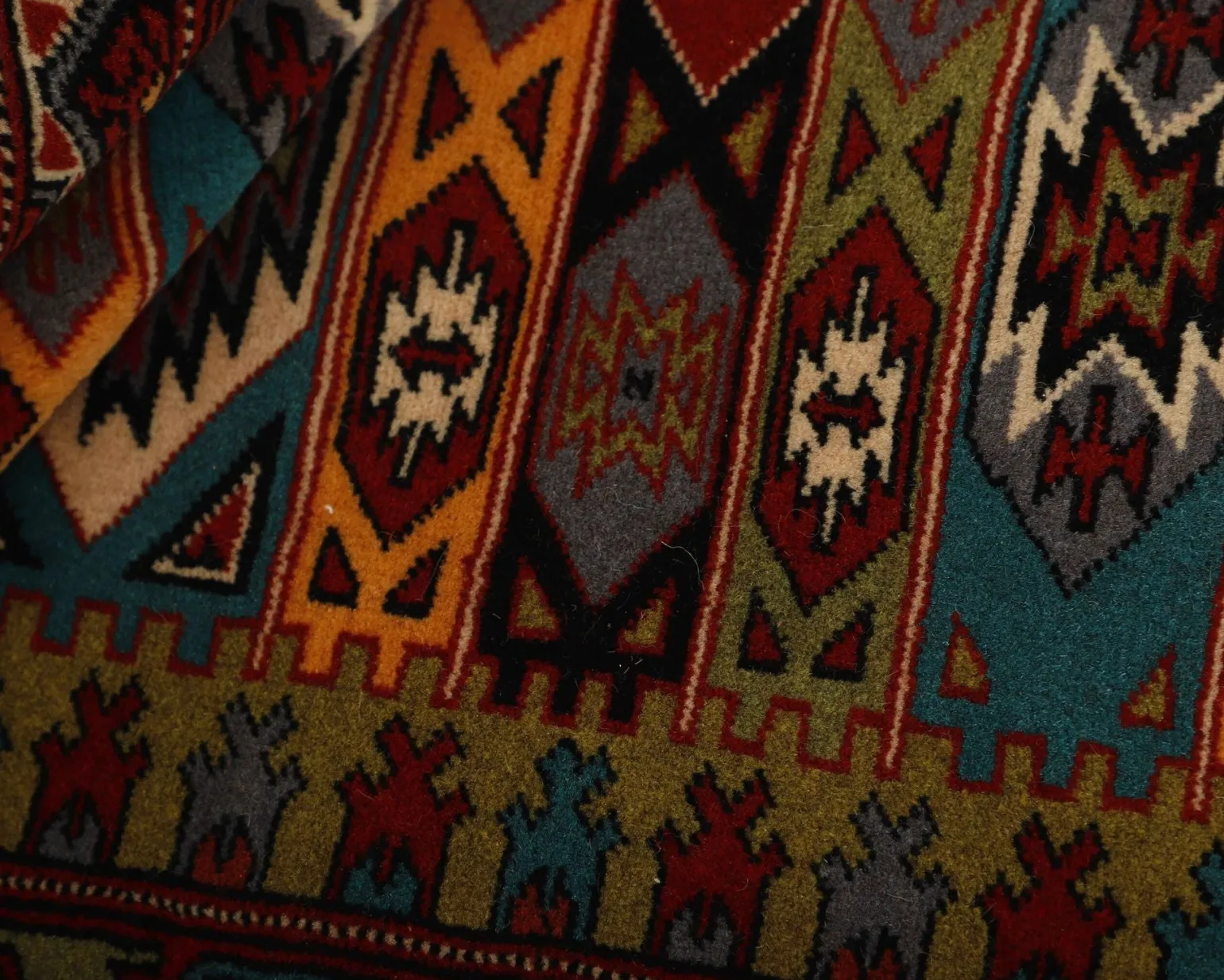 Torkaman Fine orientalisk matta 137 x 207 cm