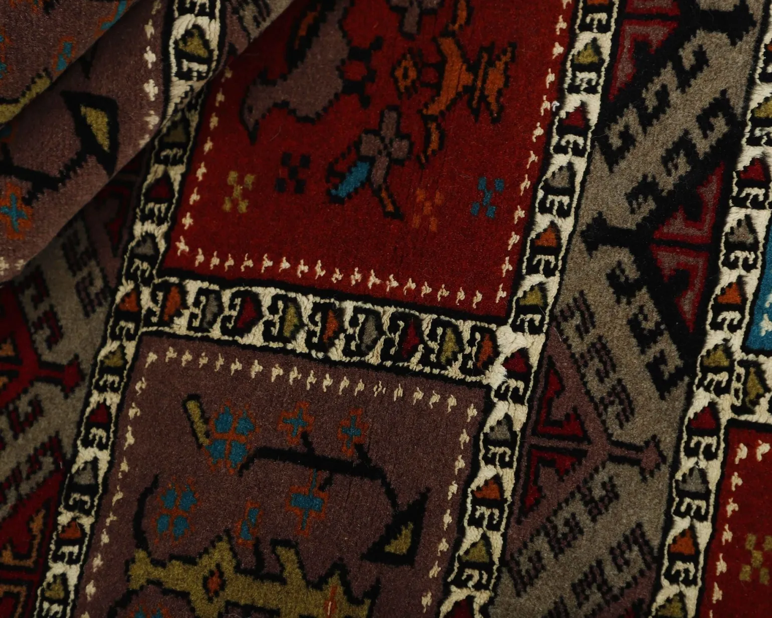 Torkaman Fine orientalisk matta 133 x 205 cm