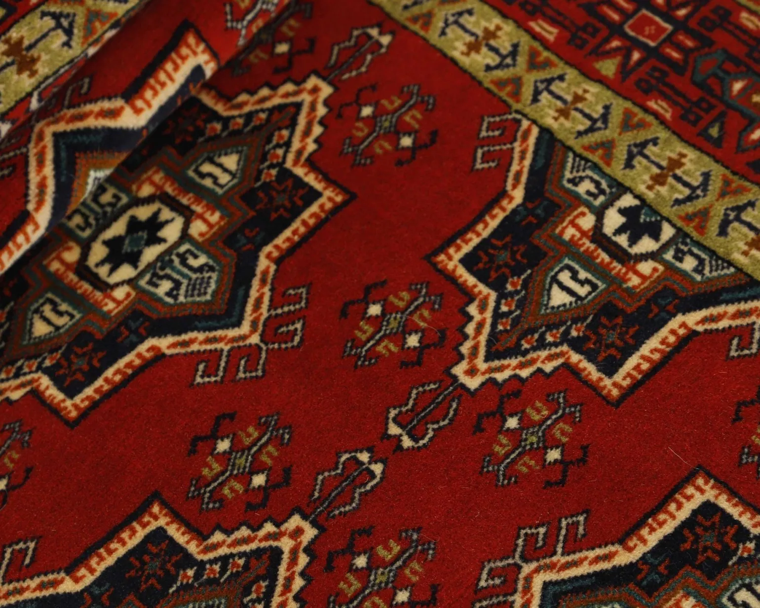 Torkaman Fine orientalisk matta 83 x 300 cm