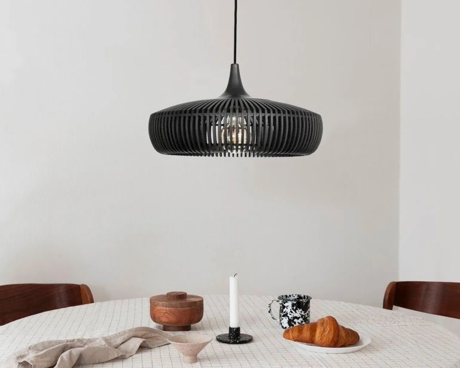 Umage Clava Dine Wood lampskärm svart