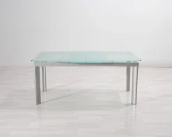 Utdragbart matbord med glasskiva