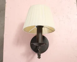 Vägglampa brun