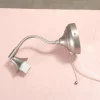 Vägglampa i metall