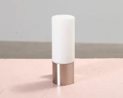Vägglampa i metall