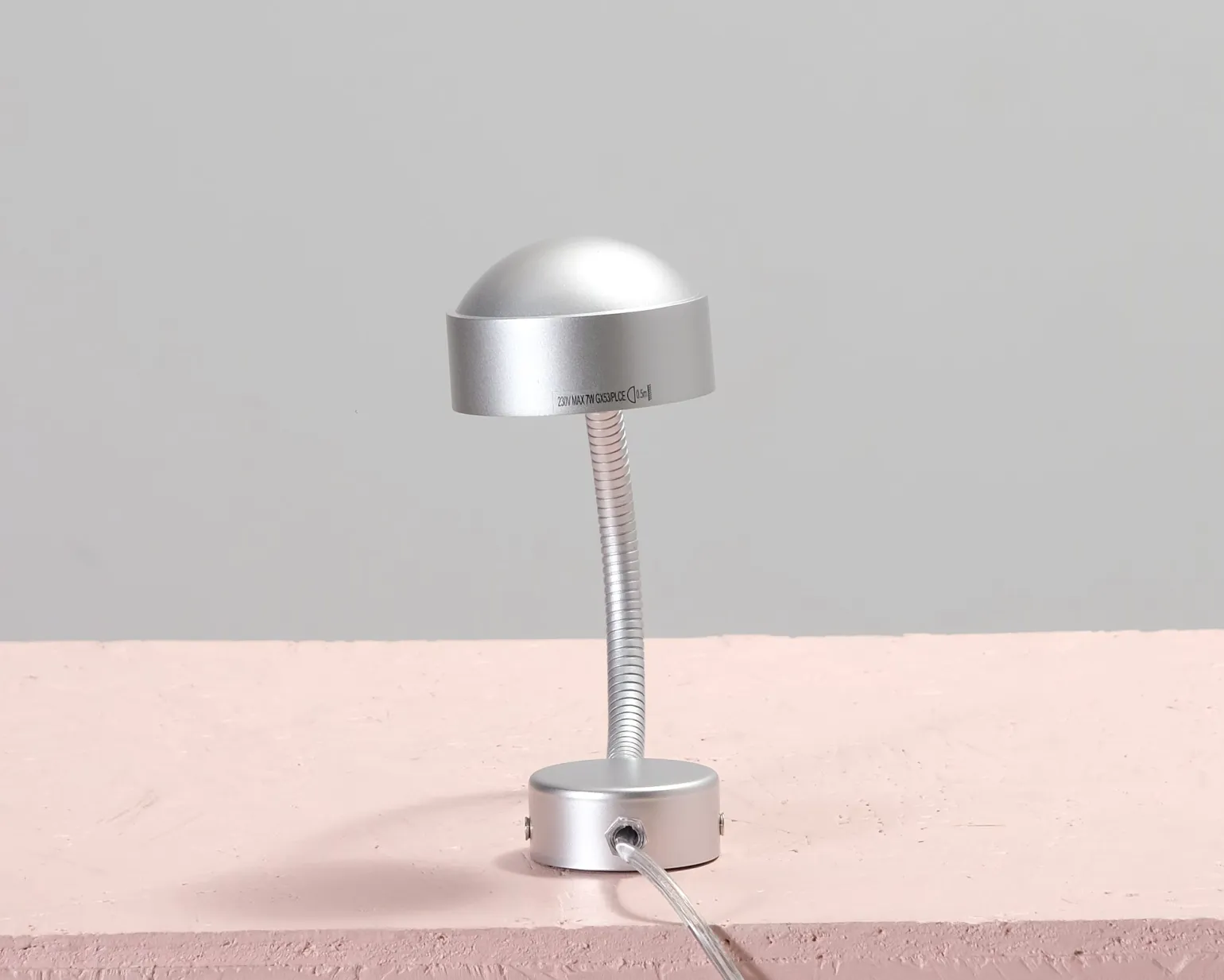 Vägglampa metall