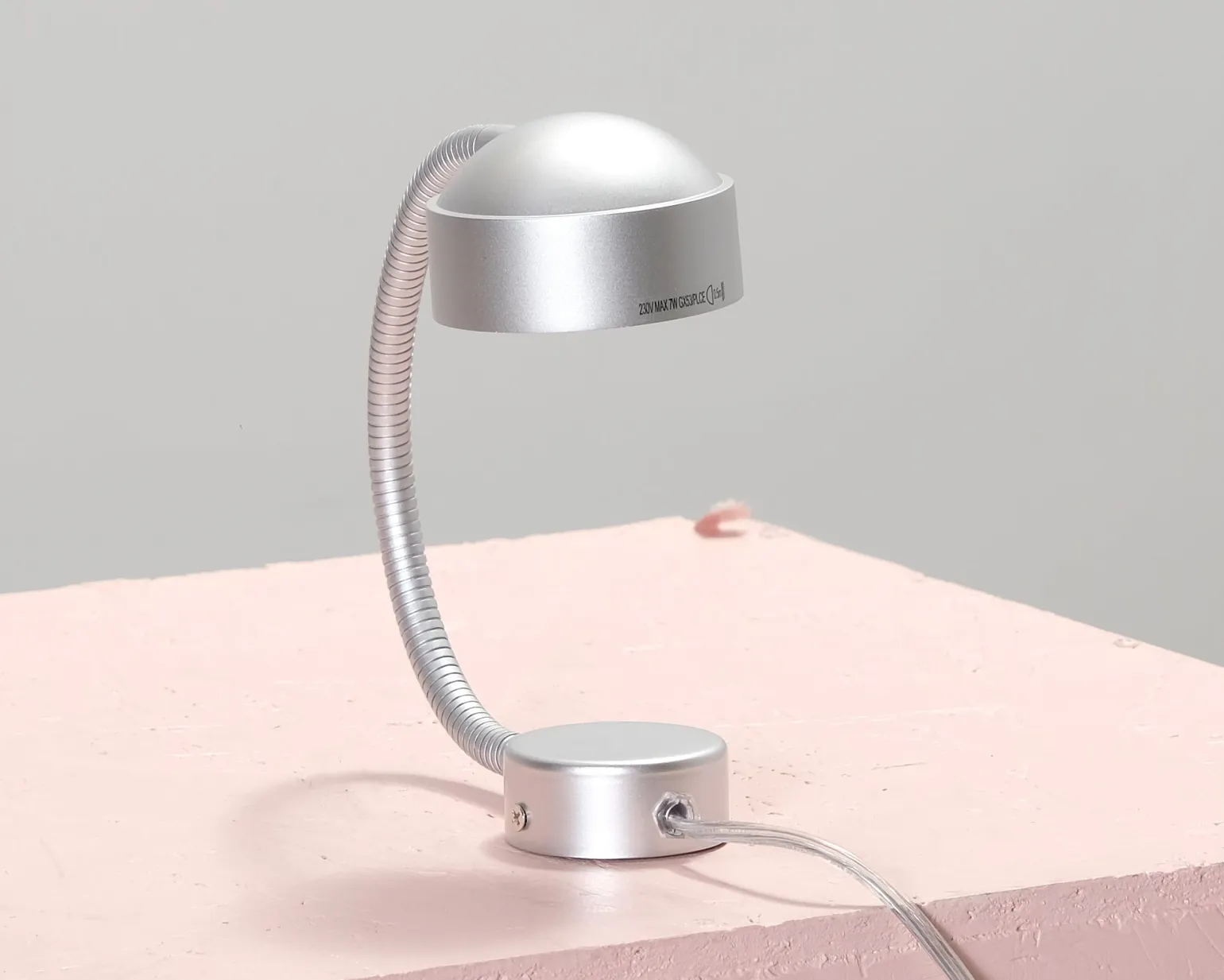 Vägglampa metall