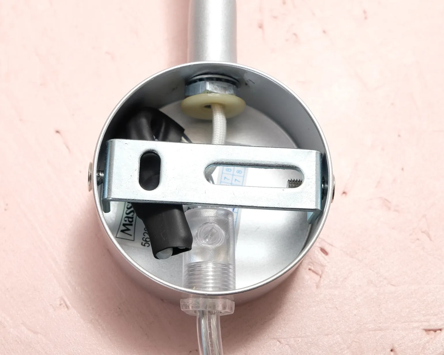 Vägglampa metall